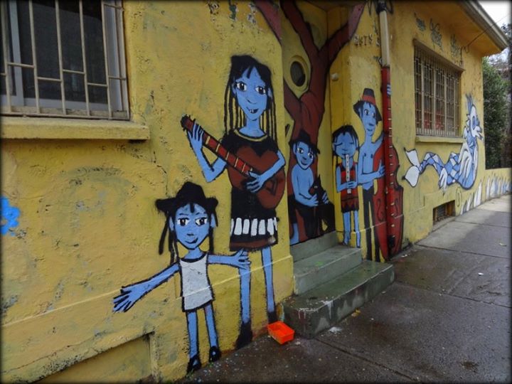 graffitti blue people