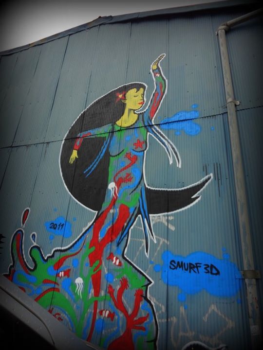 grafitti woman