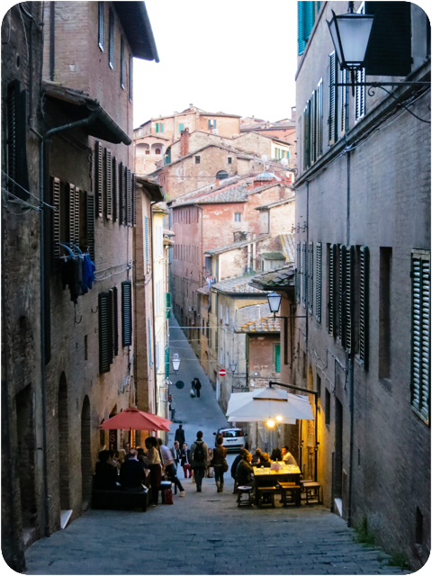 sloping streets, siena