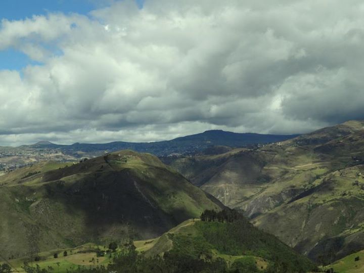 dramatic landscape on the way to Cuenca