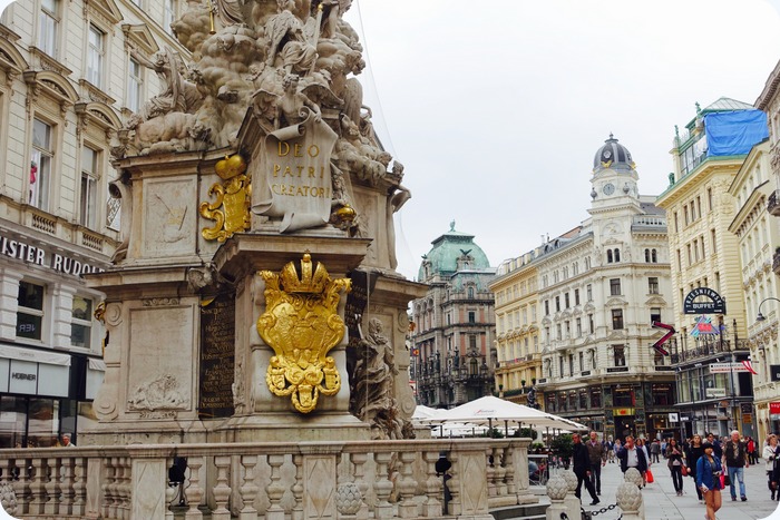 Pestsäule, Holy Trinity column